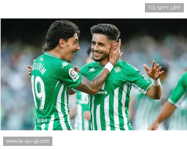 贝蒂斯防守体系解析：稳固阵型成就赛场韧性