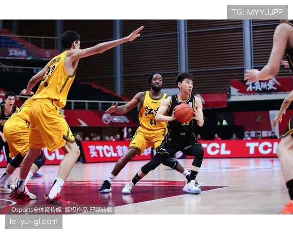 弗朗西斯挡拆助攻超越格兰特 提升球队进攻节奏